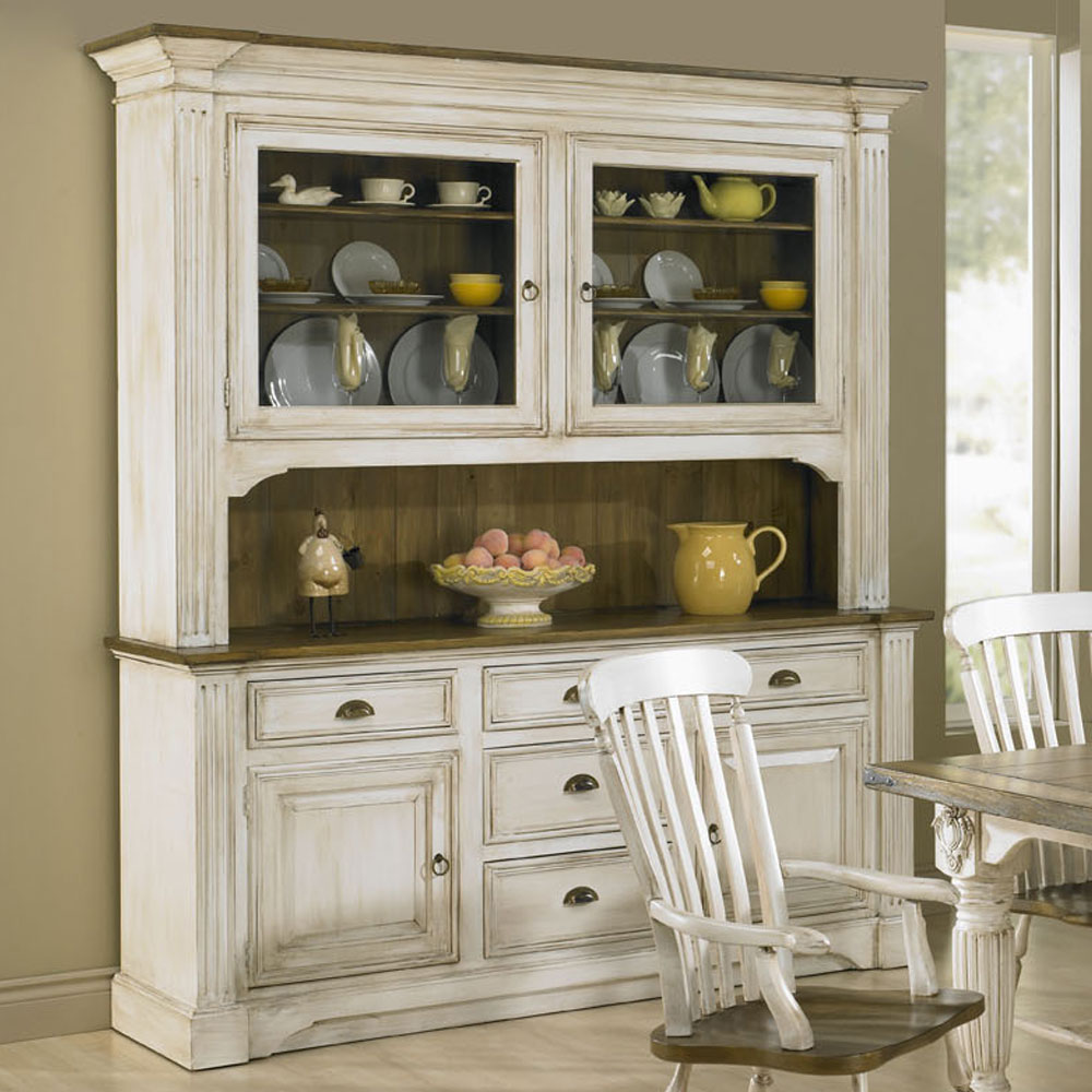 French Provincial Hutch, Room